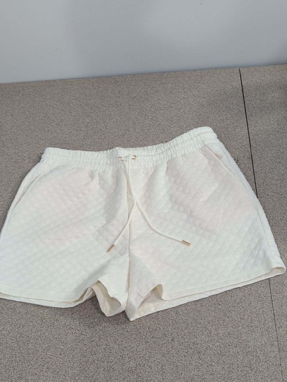 Mary Square Short Set, Madelyn, Top & Shorts, Quilted Cream, Loungewear, Size XL - Picture 10 of 15